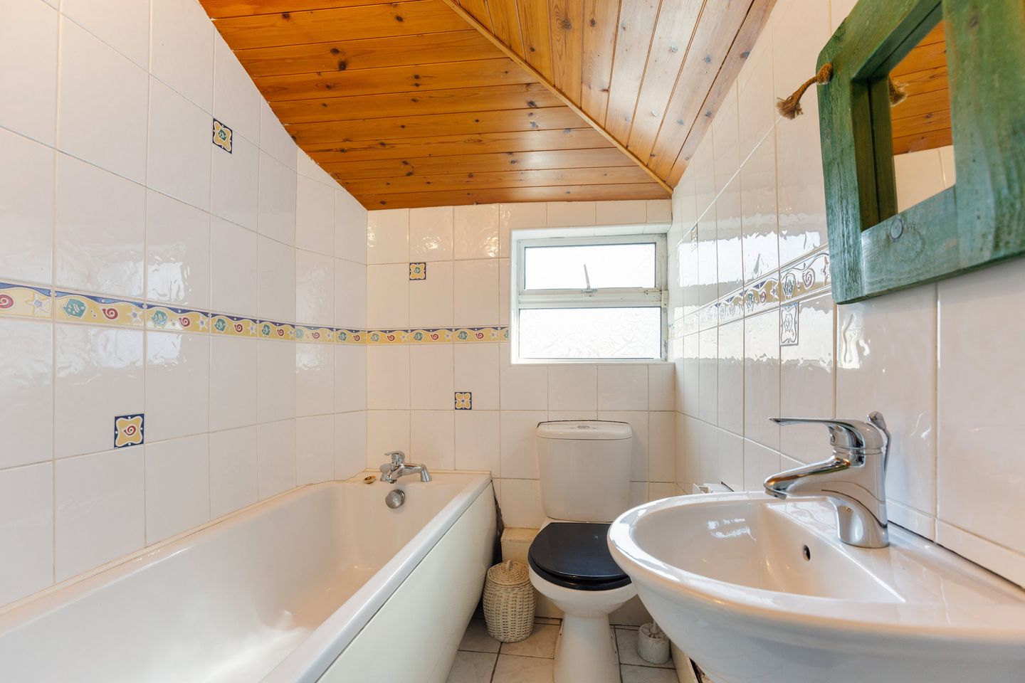 30 Victoria Street, Dublin 8, D08F2Y7 16