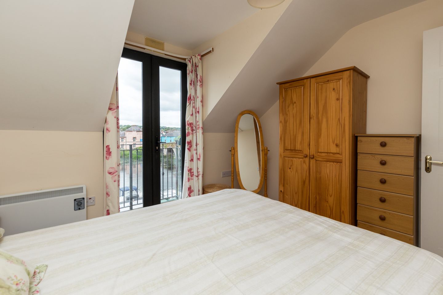 Apartment 7, Baker's Quay, The Quay, Graiguenamanagh, Co. Carlow, R95EK76 9