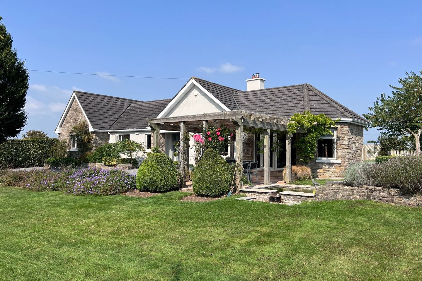 The Farside, Jerpoint West, Thomastown, Co. Kilkenny, R95F8E8 62