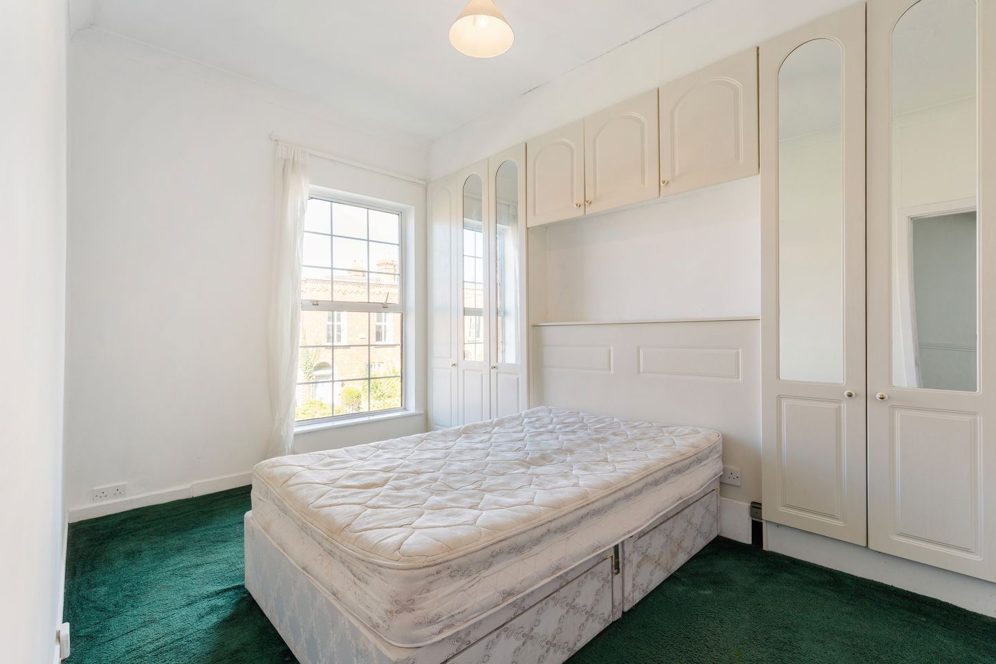 30 Victoria Street, Dublin 8, D08F2Y7 12