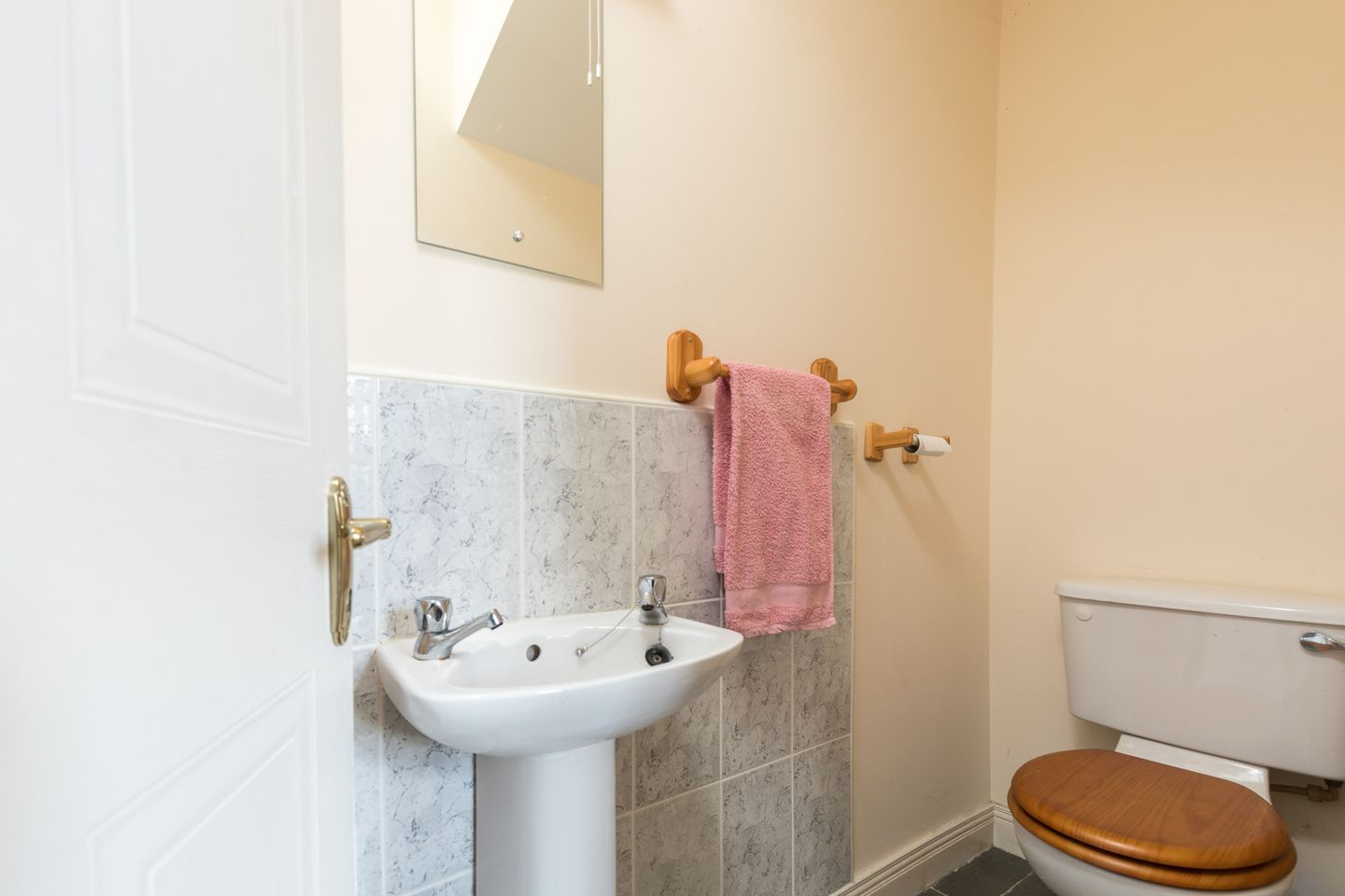 Apartment 7, Baker's Quay, The Quay, Graiguenamanagh, Co. Carlow, R95EK76 14