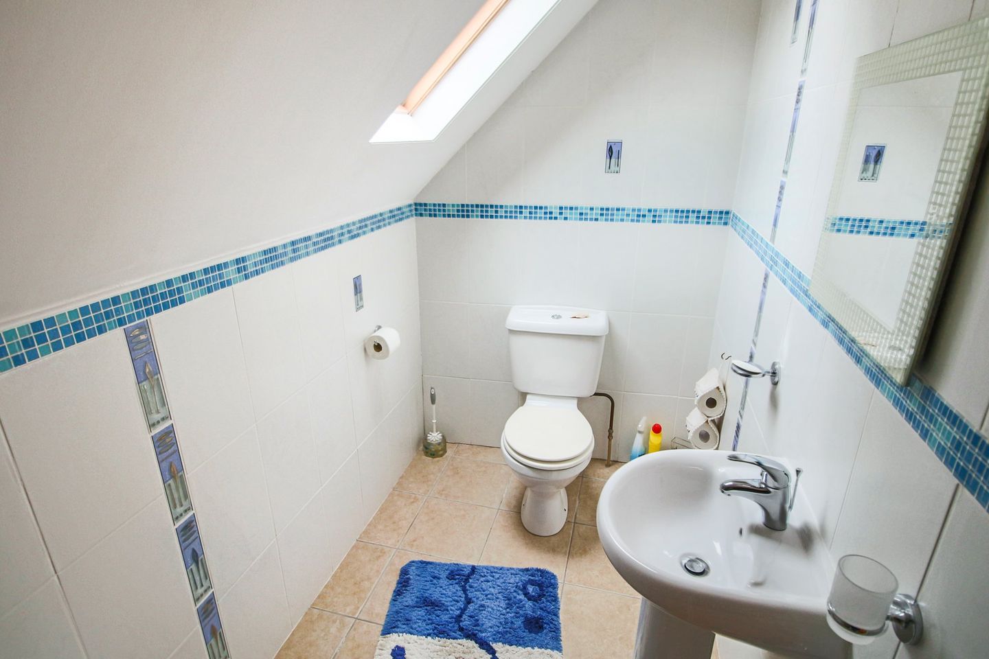 Carrigeen Lodge, Carrigeen, Kilglass, Co. Roscommon, F42D732 30