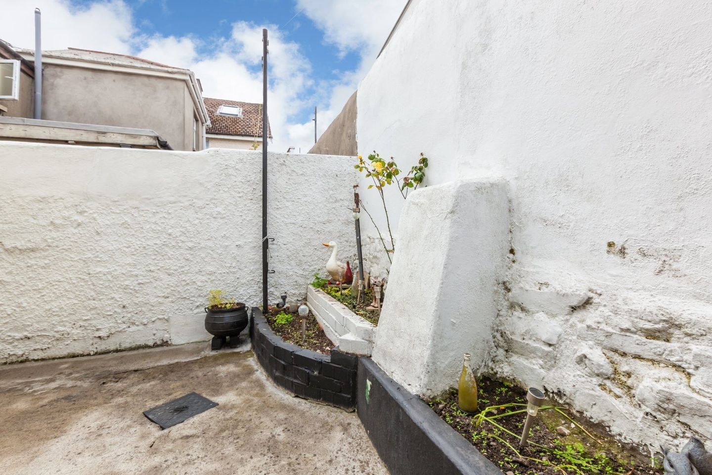 15 Blackquiere Villas, Off North Circular Road, Royal Canal Bank, Dublin 7, D07RY17 16