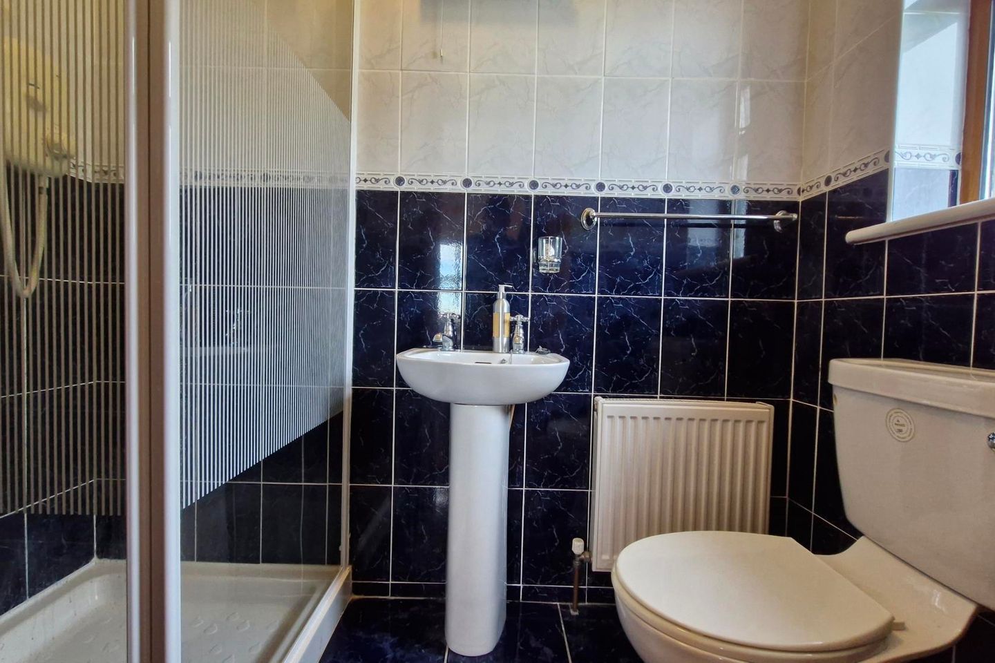 Eskermore, Ballinamore Bridge, Ballinasloe, Co. Galway, H53XK63 15