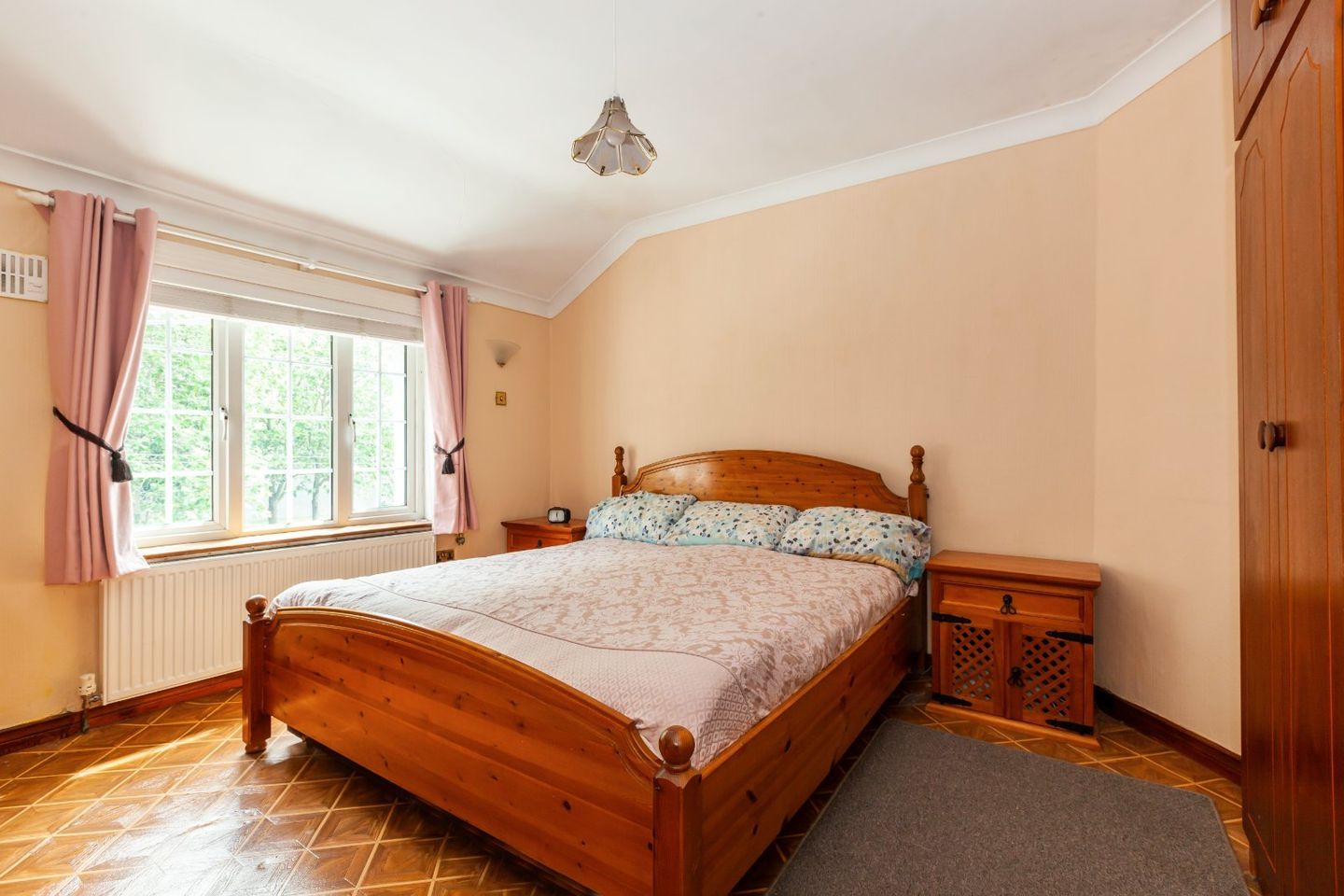 15 Blackquiere Villas, Off North Circular Road, Royal Canal Bank, Dublin 7, D07RY17 9