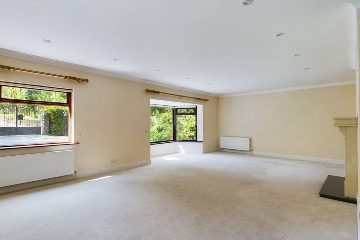 Ferndale, Maryborough Hill, Douglas, Co. Cork, T12F6CX 4