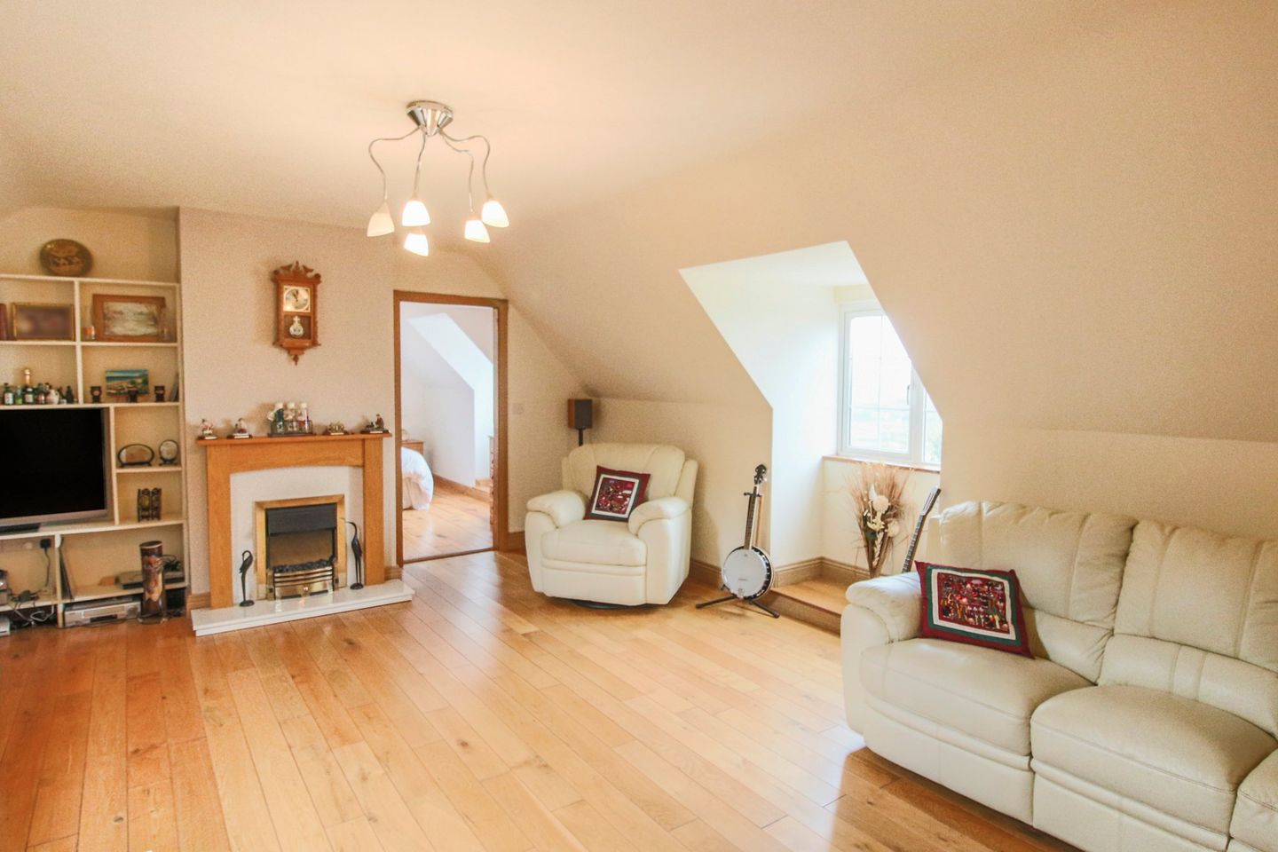 Carrigeen Lodge, Carrigeen, Kilglass, Co. Roscommon, F42D732 25